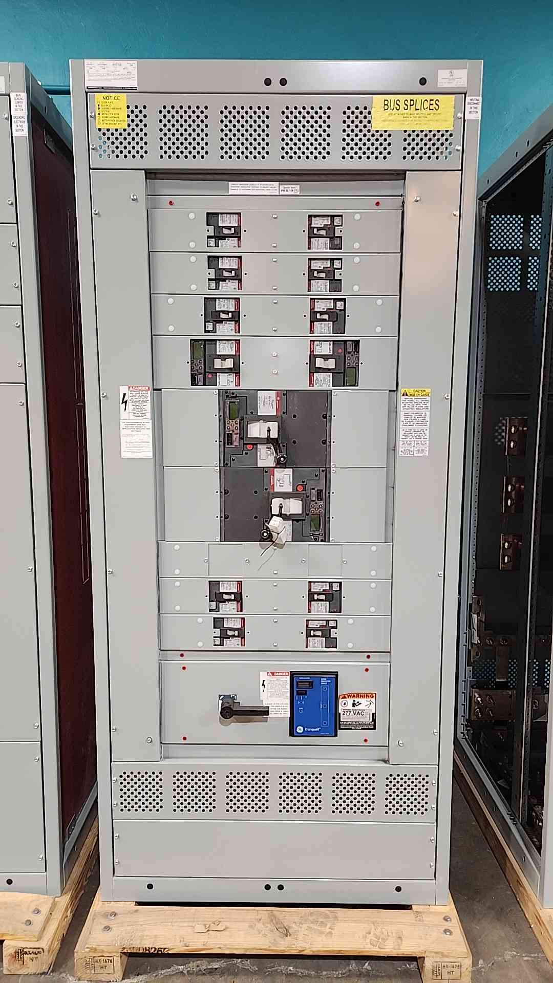 NEW GE Spectra 2500A 480Y/277V 3Ph 3-Sec Switchboard Lineup w/ 2500A Main & Breakers