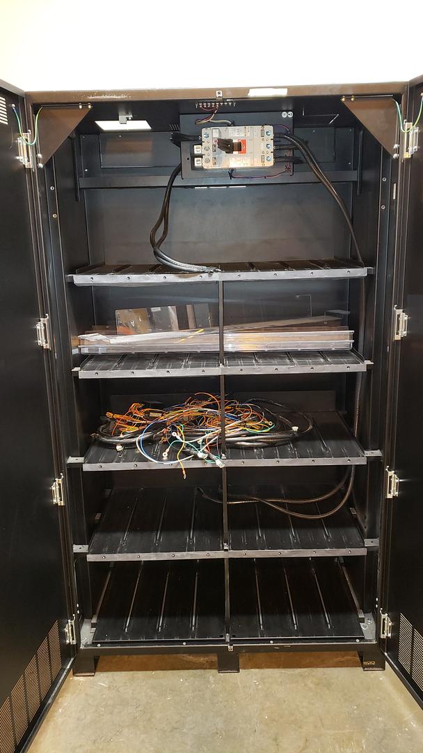 600A C&C POWER UPS BATTERY CABINET UBC75(S6LLST10808)