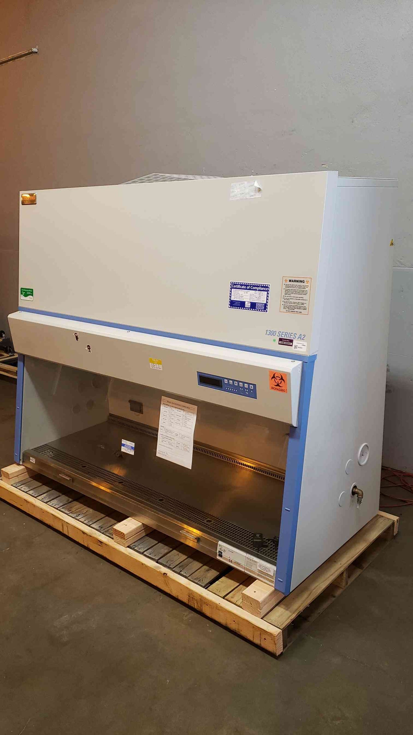 Thermo Scientific 1300 Series A2 BioSafety Cabinet 1387 TESTED/WORKING(100948)
