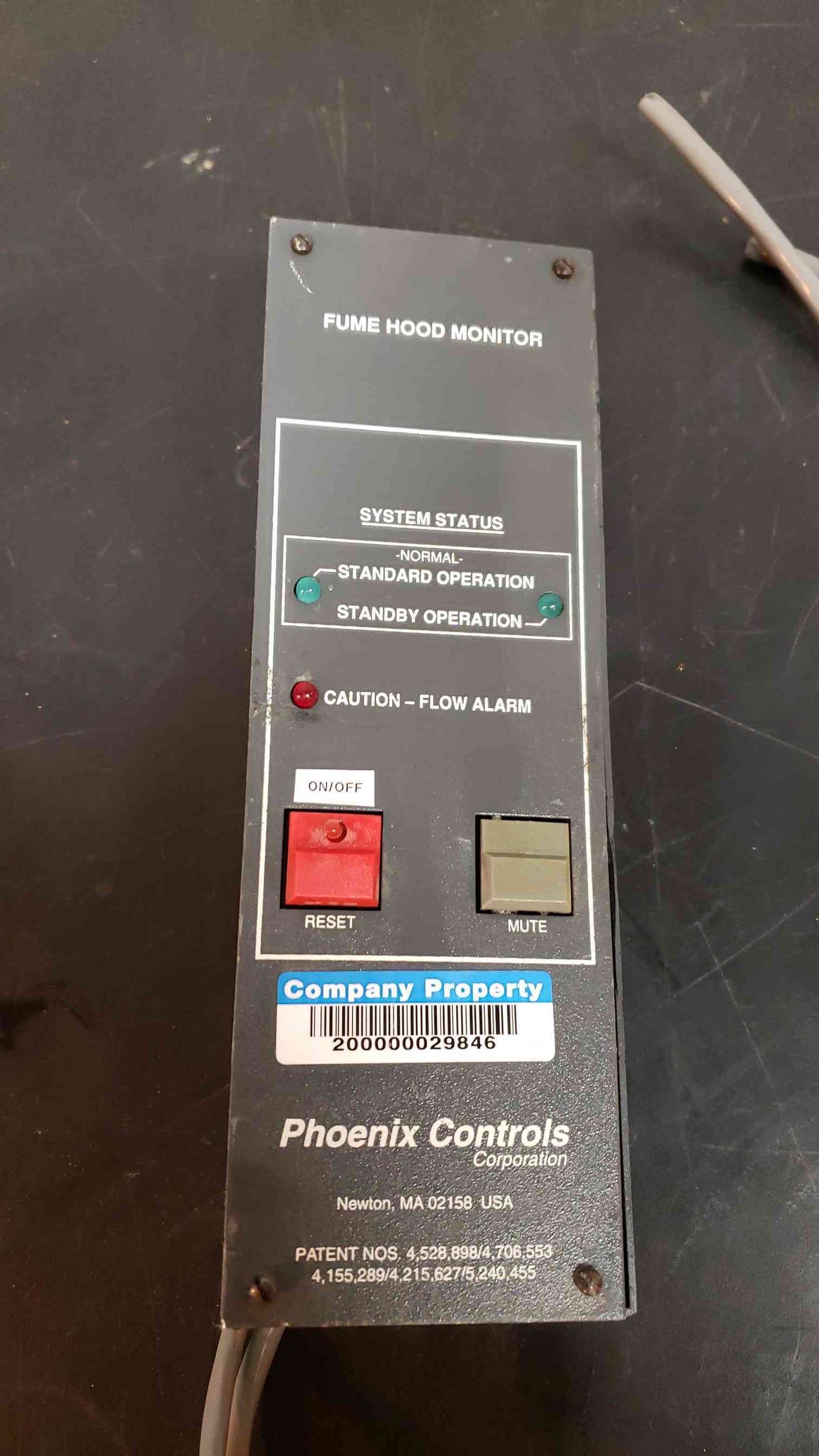 Phoenix Controls FHM510-ENG Fume Hood Monitor Display Module 15530F