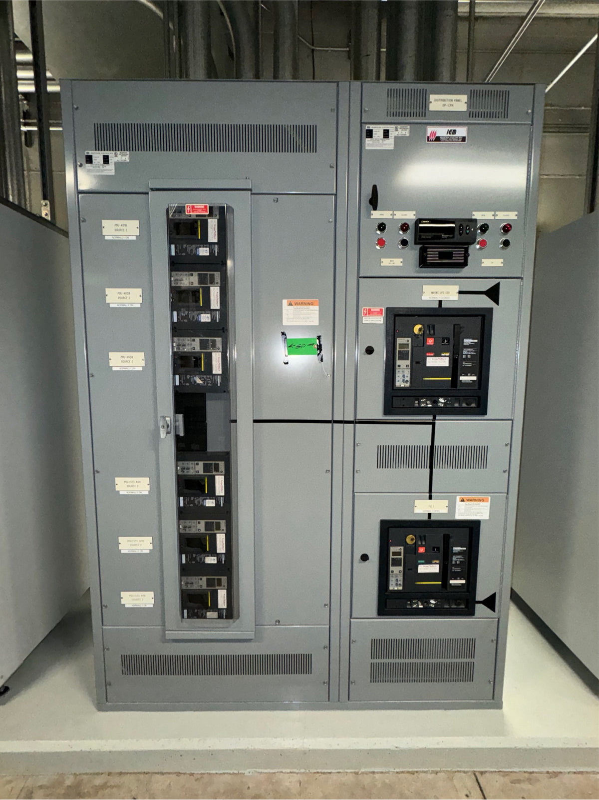 Square D 1200A 480v Masterpact 6 Breaker Distribution w/ 2 Mains & Power Meter(100244)