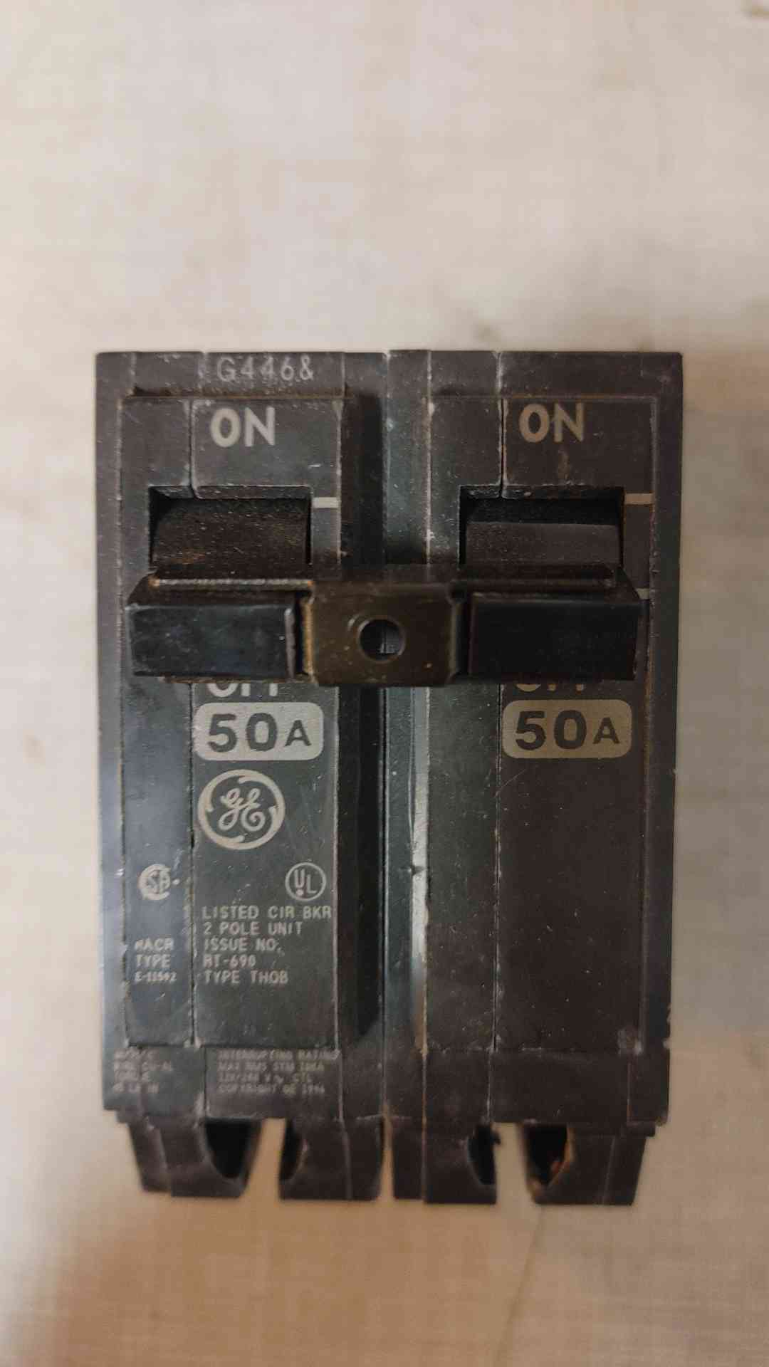 Huge Lot Of Assorted Breakers (108573)