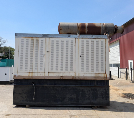 600KW Marathon MagnaMax 0B-600DAE-ON-63 Diesel Generator 3ph 277/480v 621 Hrs