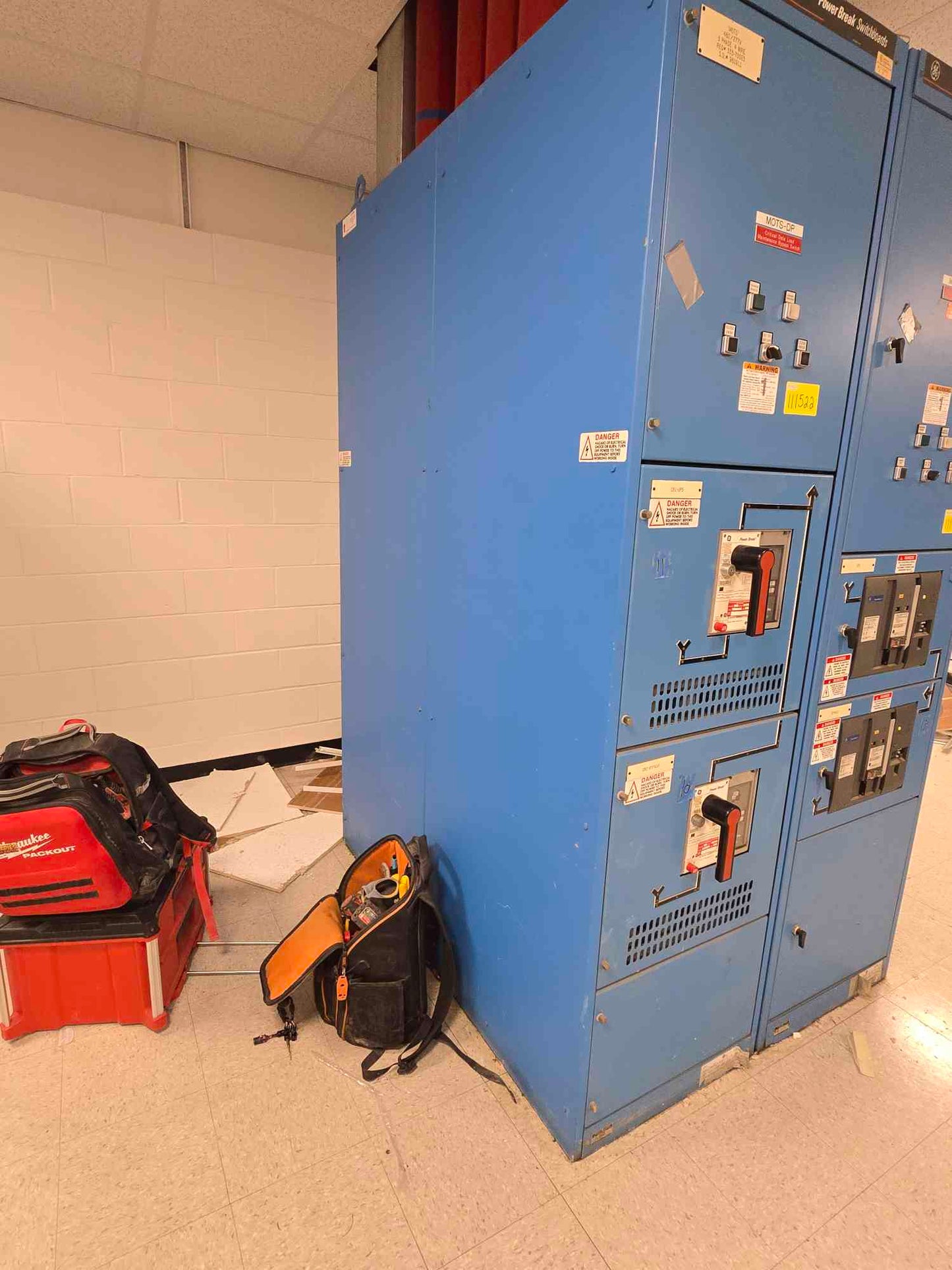 1600A GE PowerBreak Switchboard 480/277V 3PH 4 Wire 2 Breaker TP1616TTCR