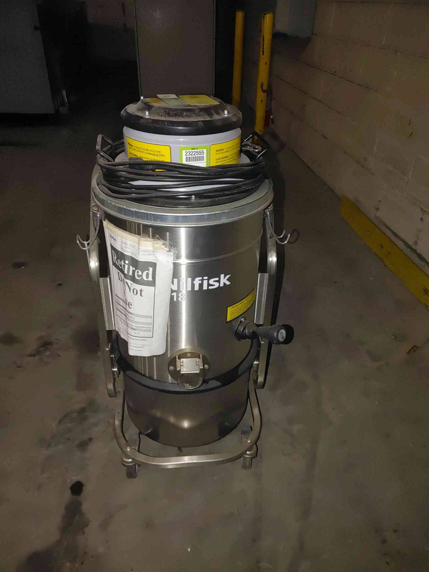 NILFISK Industrial Vacuum 4010100093 Portable(S6LLST10989)