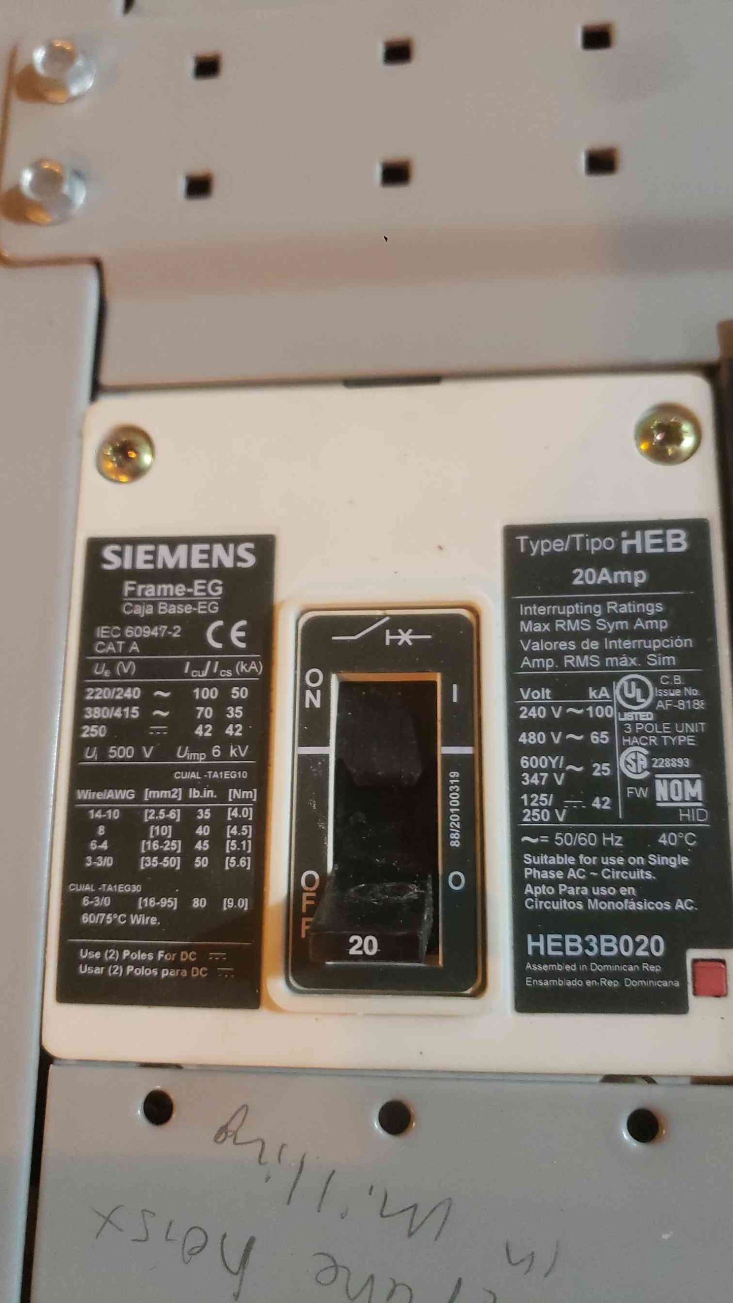 Siemens P3 Panelboard 250A 480V 3PH 3W P3F56ML250ABS w/ HEB3B125 HEB3B020 Breakers (SKU: 112766)