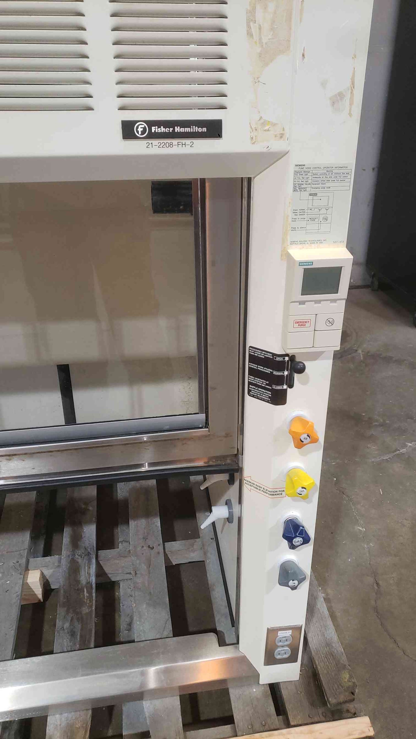 6' SafeAire Fisher Hamilton Fume Hood Ducted w/ Benches (5360AA)