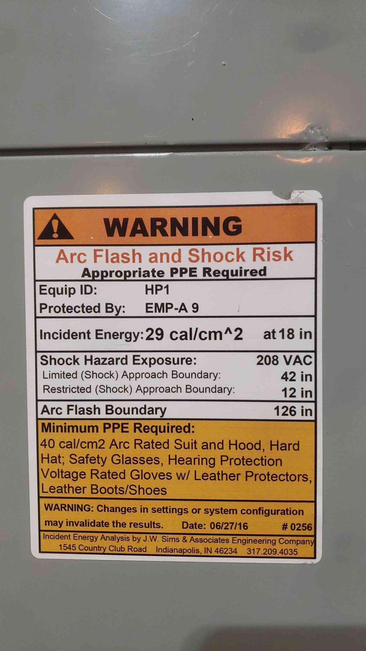 GE 1200A AV-Line Switchboard Panelboard 208V 3 Phase Lot with 5x GE 3-Pole Breakers