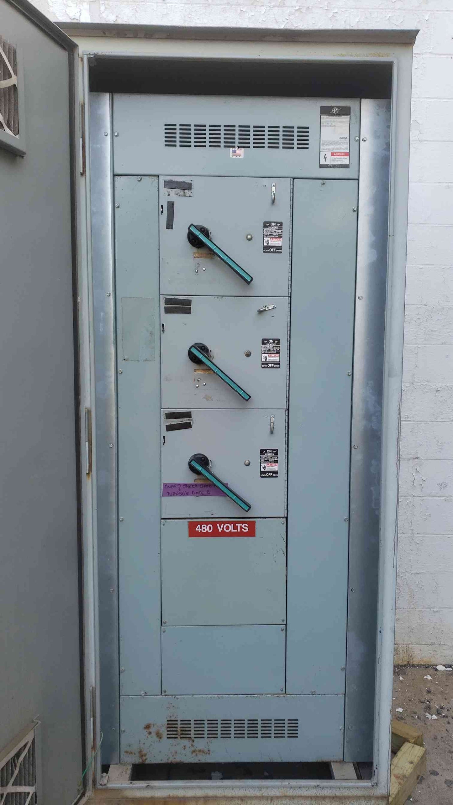 Park Power 1600A 480V 3PH Outdoor NEMA Switchboard Boltswitch VLB349 V7H3606