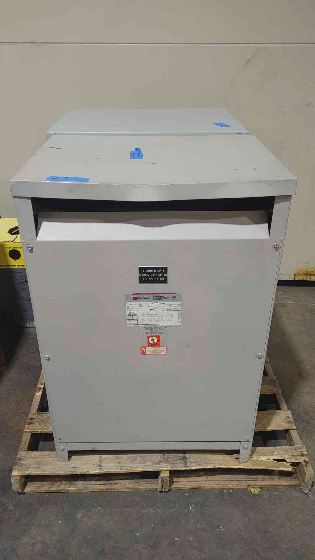 Cutler Hammer 75 KVA Transformer 480V to 480Y 277V 3 Phase V48M47T75F Westinghouse