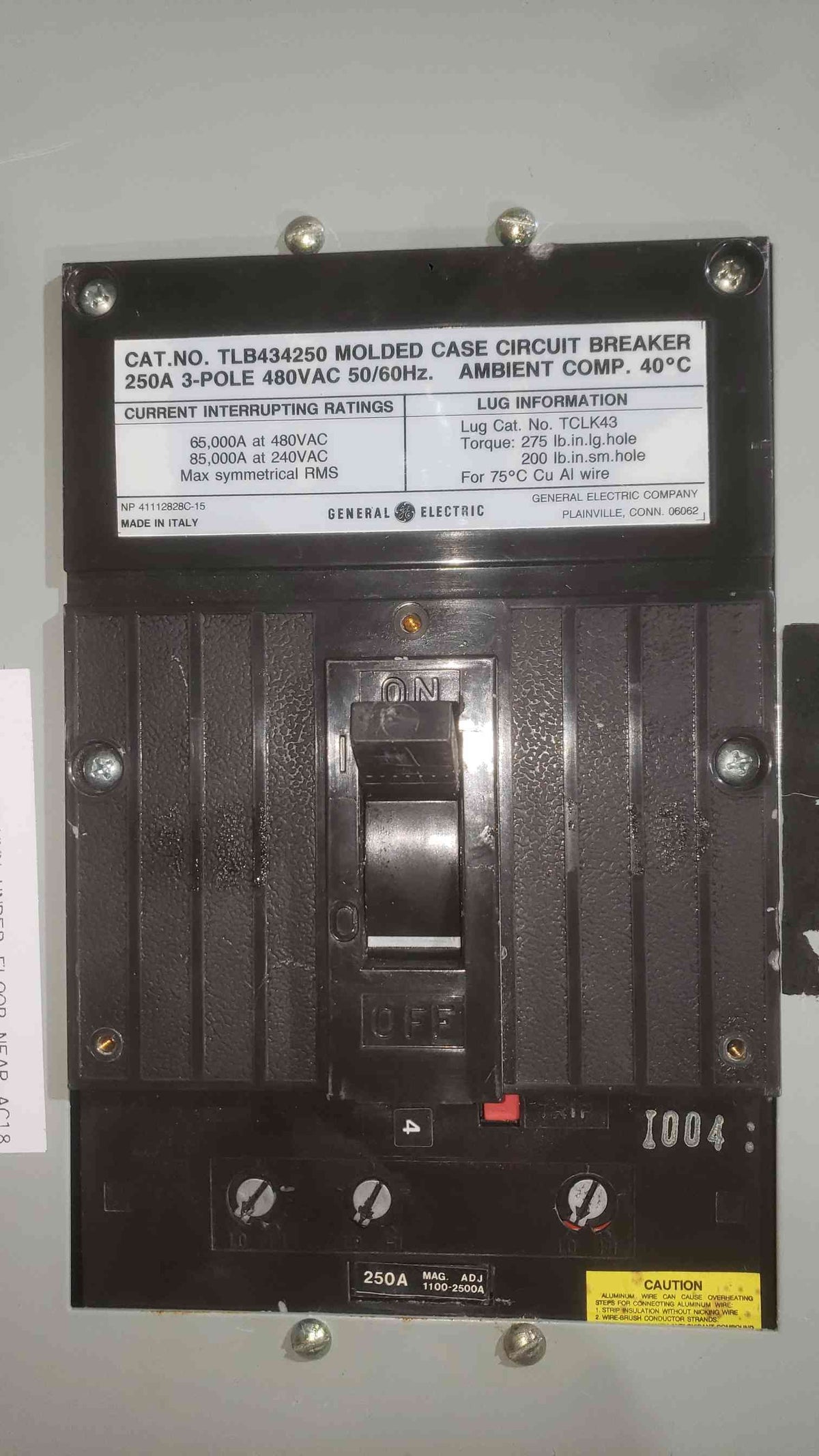 GE 1200A AV-Line Switchboard Panelboard 208V 3 Phase Lot with 5x GE 3-Pole Breakers