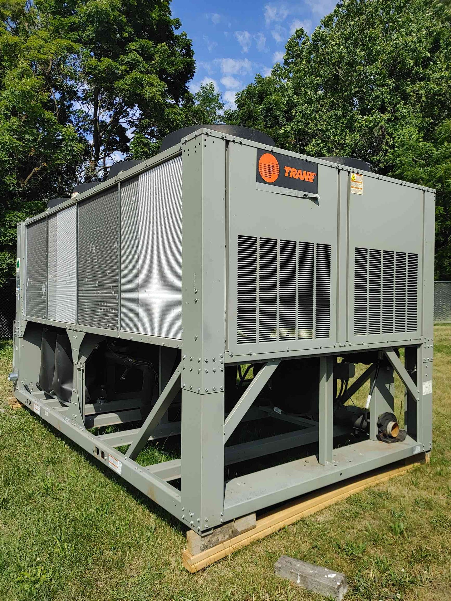 Trane 120 Ton Air Cooled Chiller CGAM 460V 3PH R410A Commercial Scroll HVAC Pack