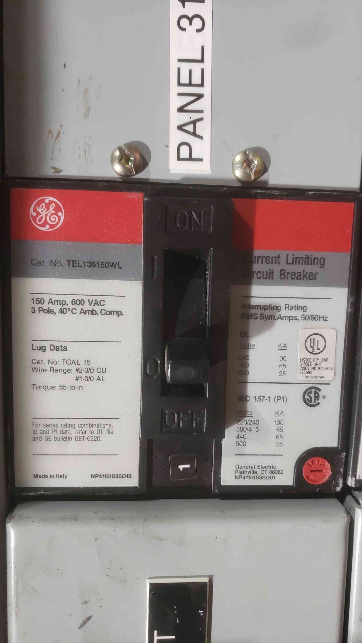 GE 1200A AV-Line Switchboard Panelboard 208V 3 Phase Lot with 5x GE 3-Pole Breakers