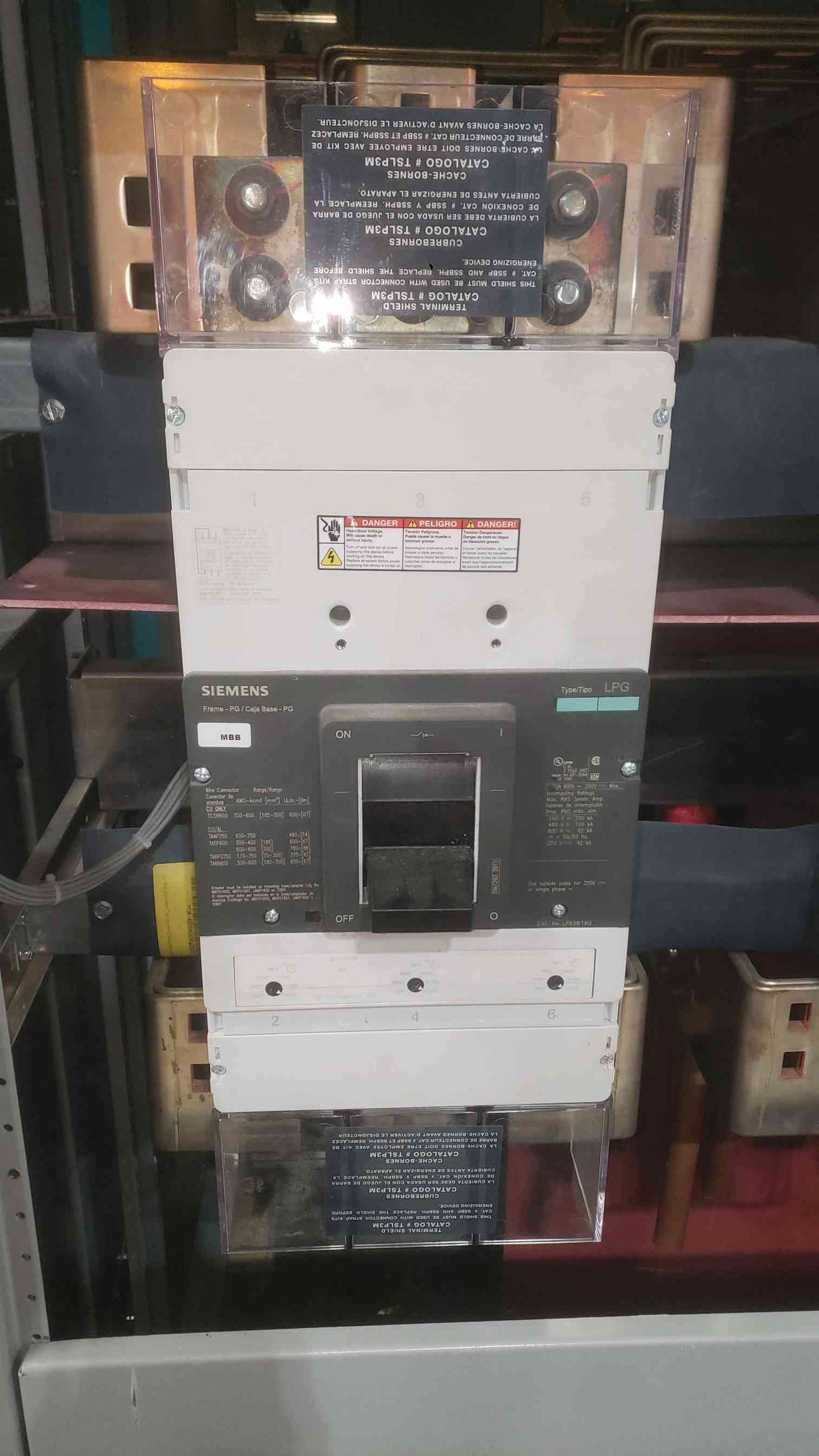 Siemens SB3 1600A 480V 3PH Maintenance Bypass Switchboard Cabinet LPX3B160 MBS