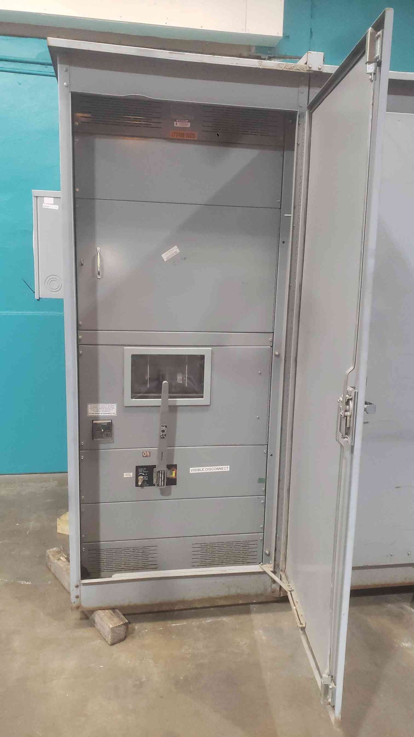 EMI ASCO 7000 3000A 480V 3PH Outdoor ATS Switch & Boltswitch Disconnect Lineup