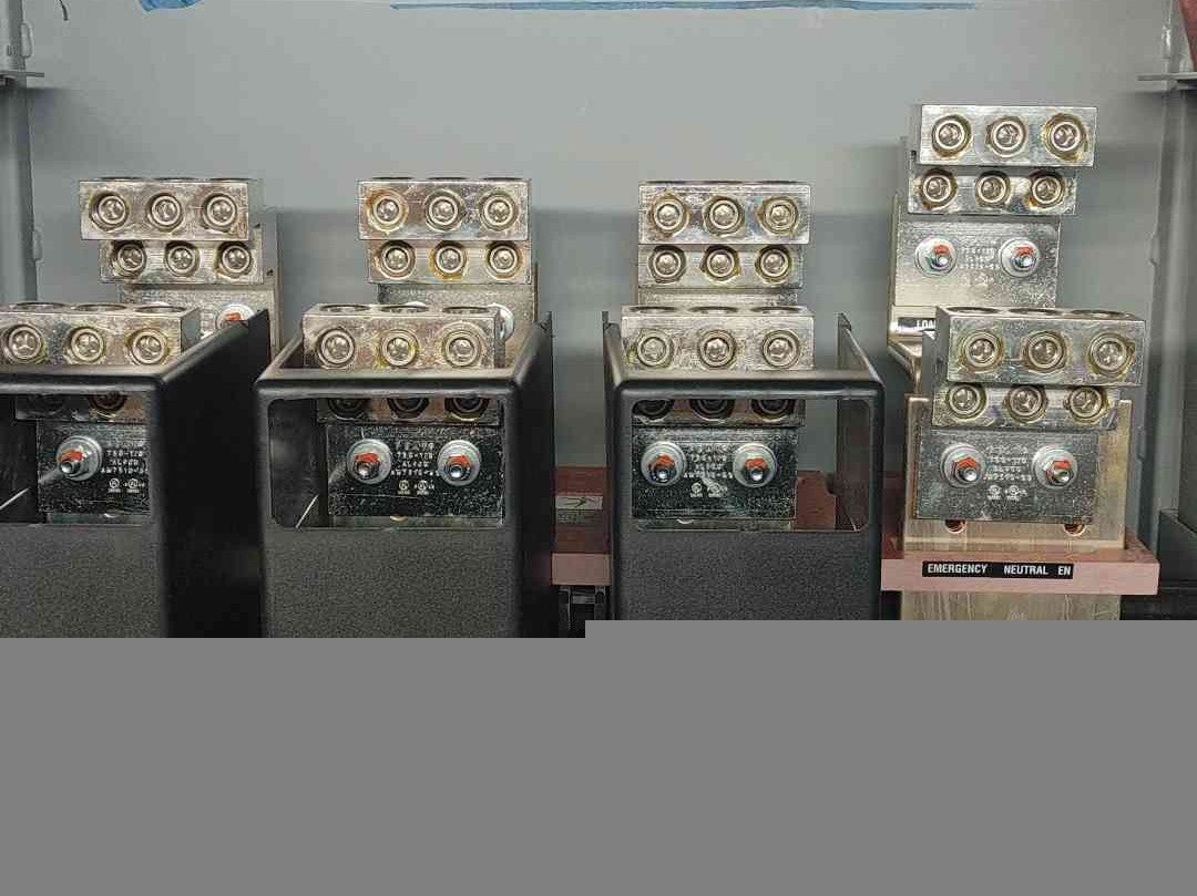 ASCO Series 300 2000A 480V 3PH Closed Transition ATS Switch G03ATSA32000NGXC