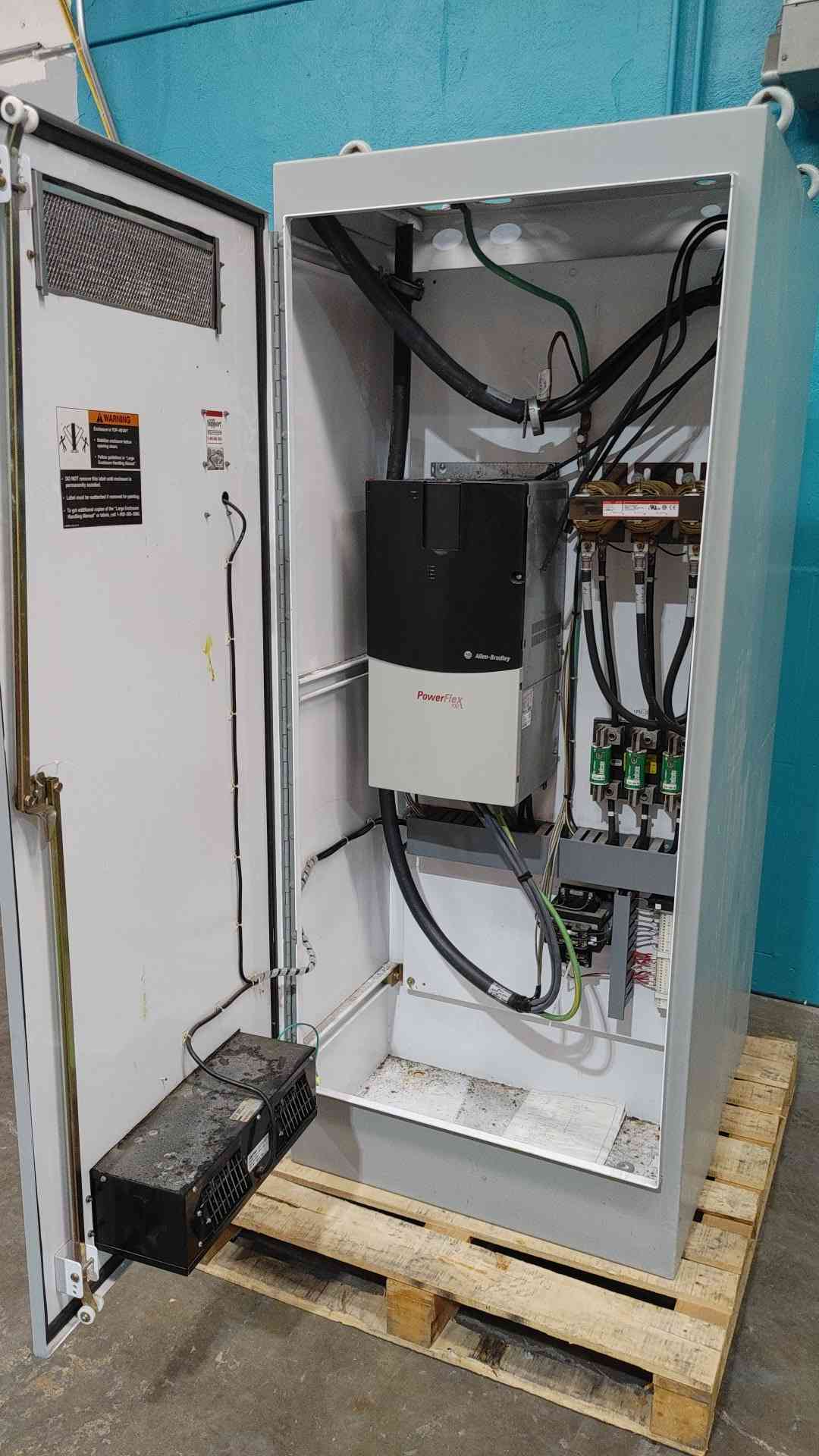 Allen-Bradley PowerFlex VFD Drive Motor Control Panel 20-HIM-A6 Keypad Enclosure