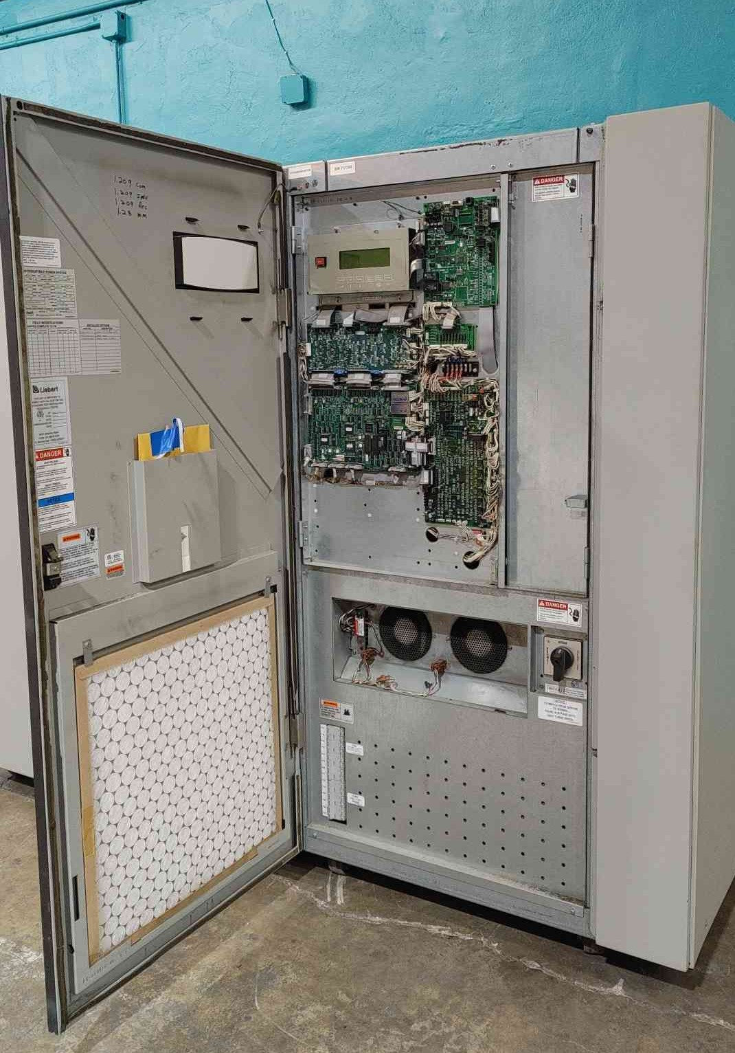 Liebert Npower 80kVA 64kW 3 Phase Online UPS Cabinet 480V 208V 37SA080A0C6E124