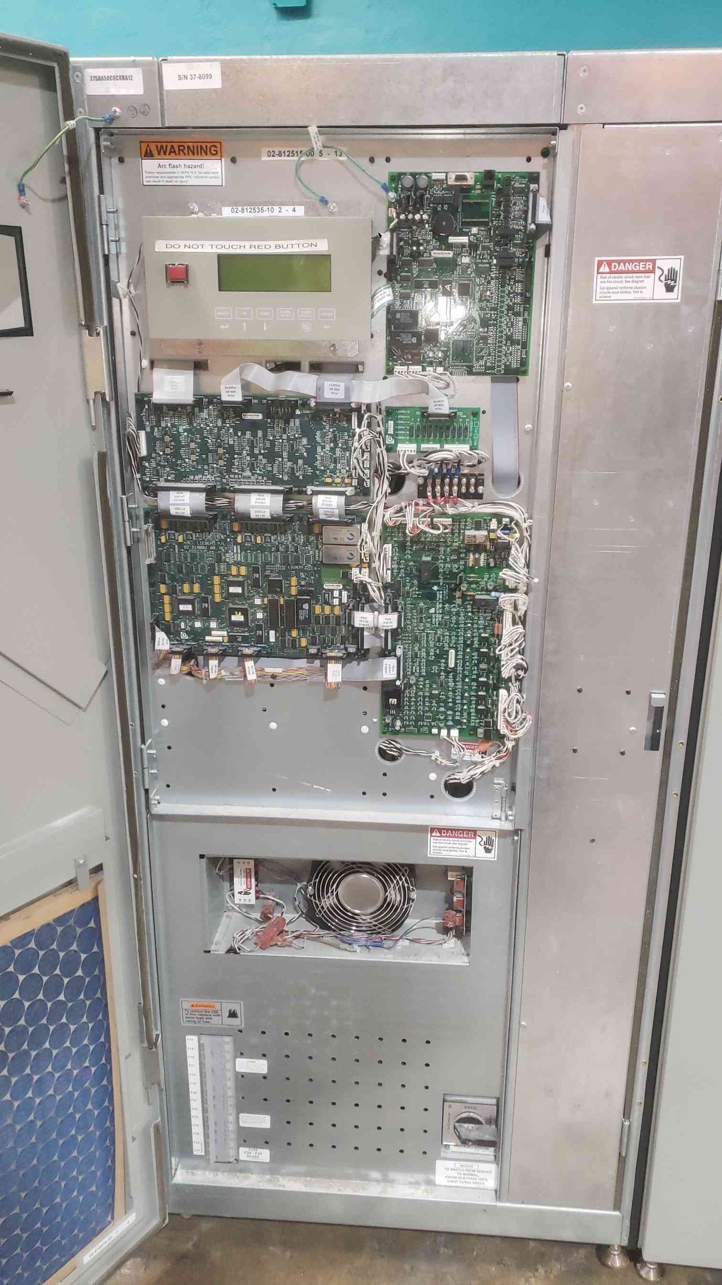 Liebert Npower 50kVA 3 Phase UPS Cabinet 208V 37SA050C0C6BA12 Merlin Gerin Lot