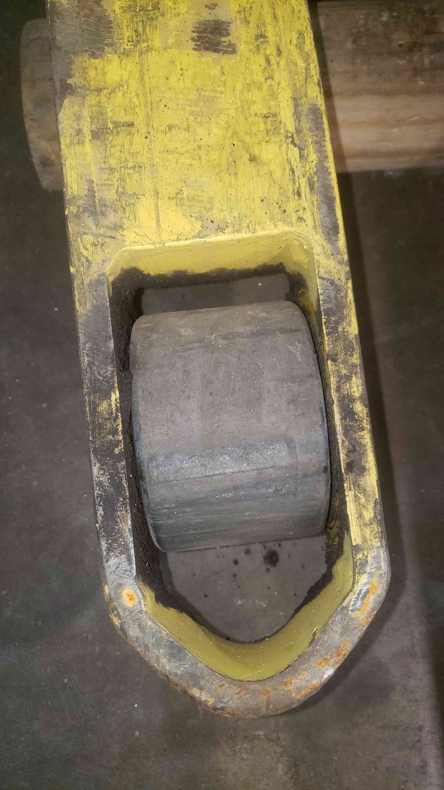 Hyster W30ZA Electric Walkie Straddle Stacker Forklift 24V w/ Hawker HD Charger
