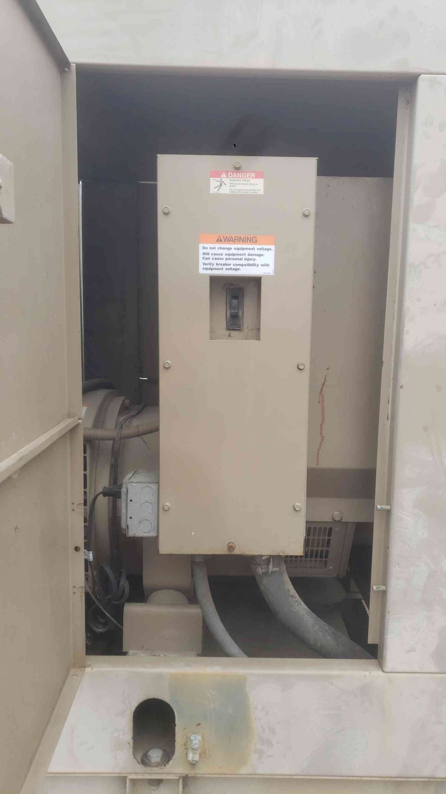 Cummins Onan 50kW Diesel Generator 50DGCA 4BT 3.9L Enclosed 150 Gal Tank 983 Hrs