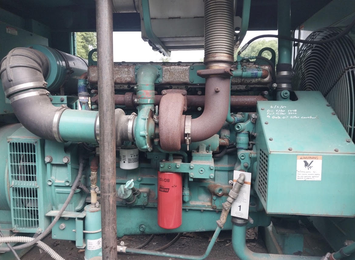 Cummins Onan 250 kW Diesel Generator DFAC L10 277/480V Enclosed 78 Hours