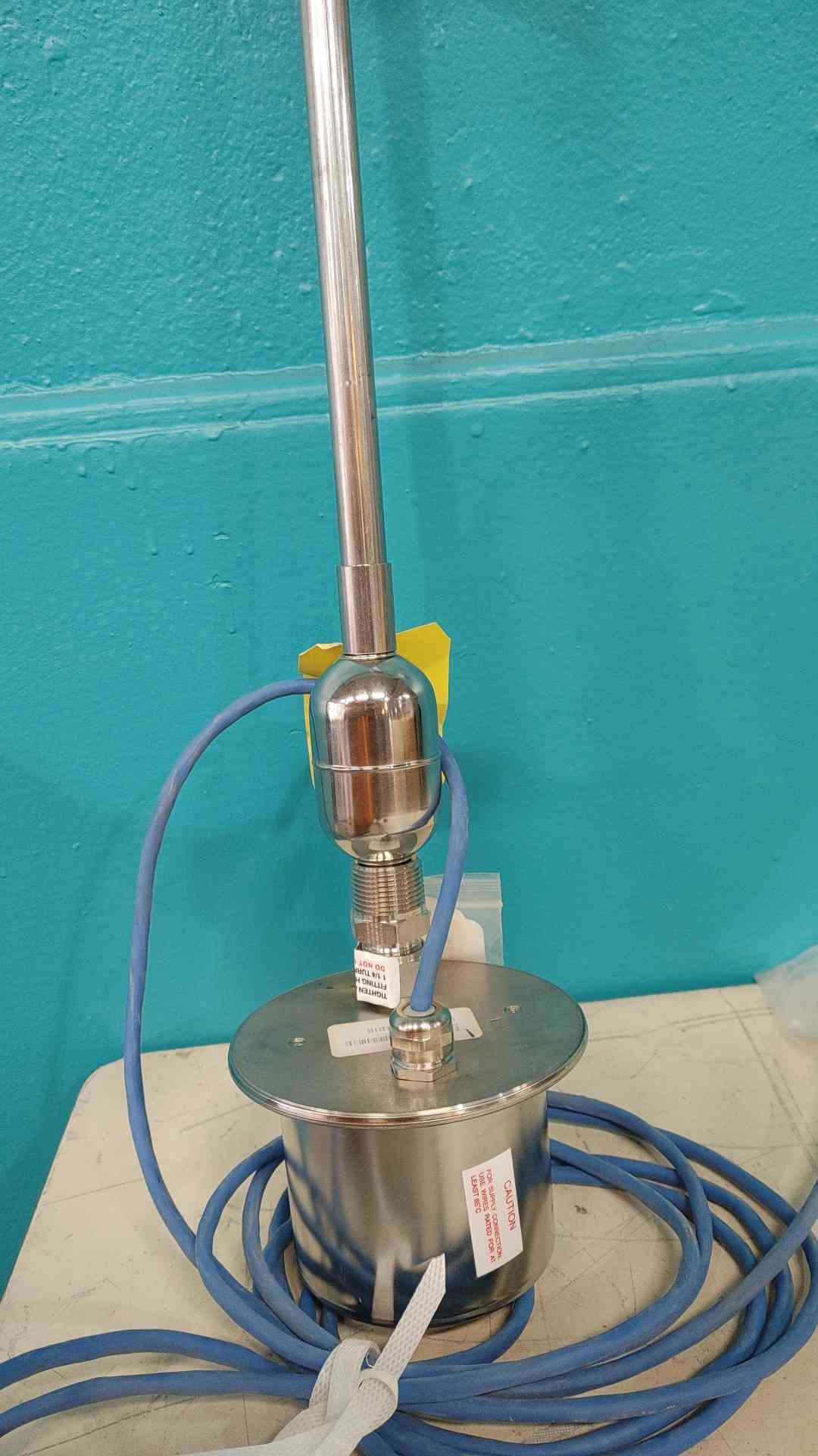 MTS Level Plus MC420 Liquid Level Sensor Transmitter Probe Magnetostrictive