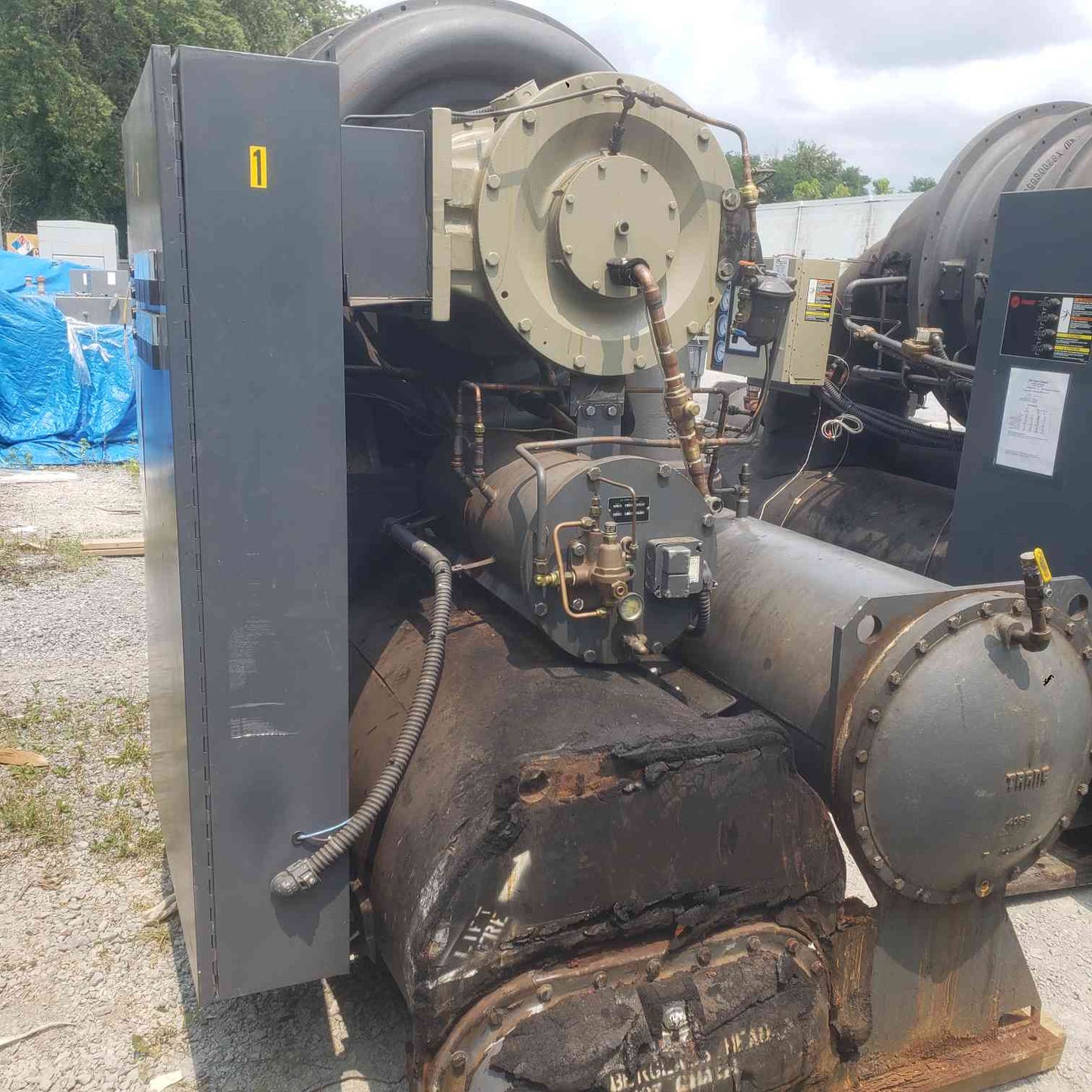 Trane CVHE-032F 320 Ton Centrifugal Chiller 460V R-123 UCP2 FastPak Panel