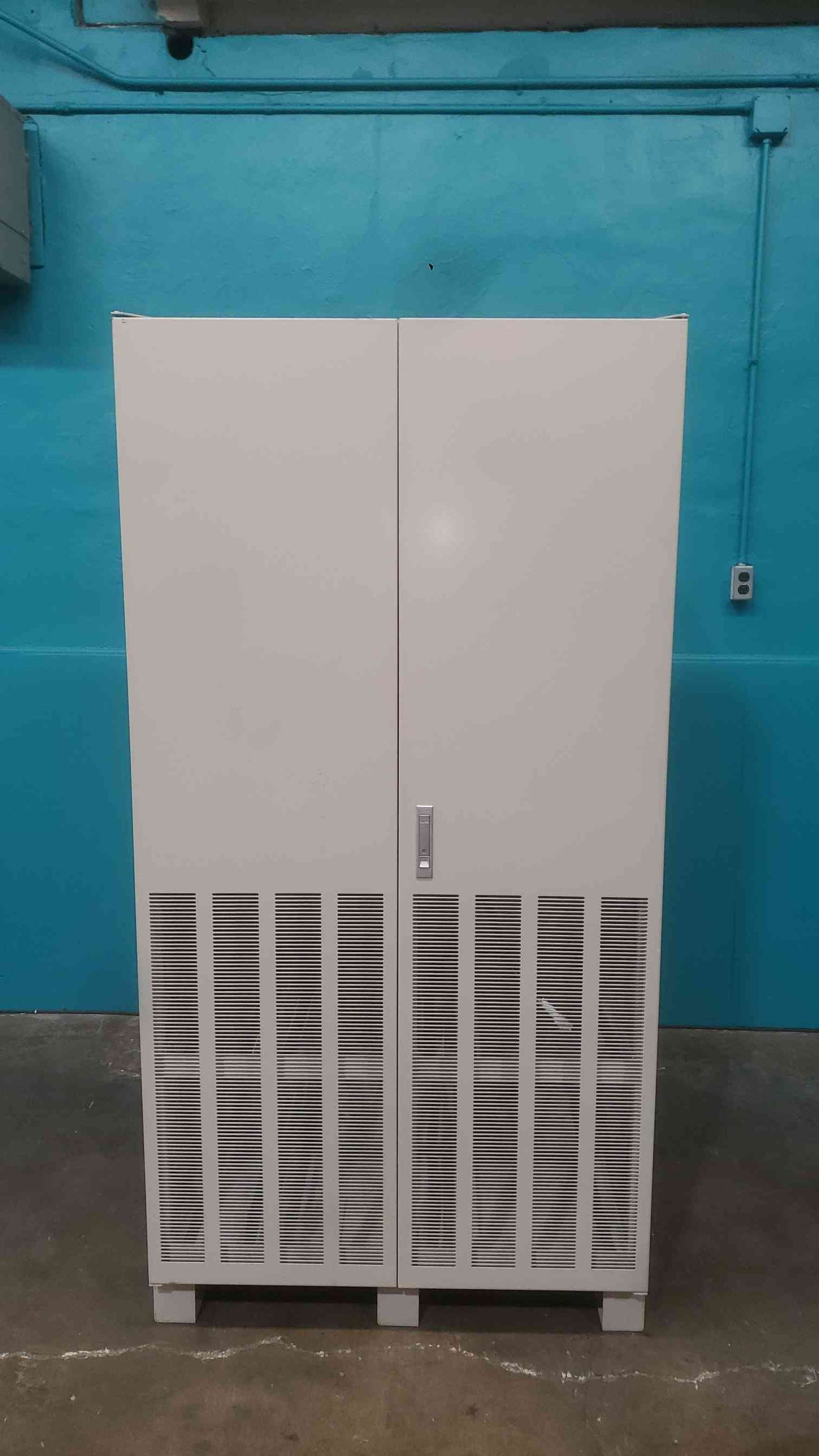 C&C Power BC55 480V DC UPS Battery Cabinet Enclosure 225A Breaker 100B4