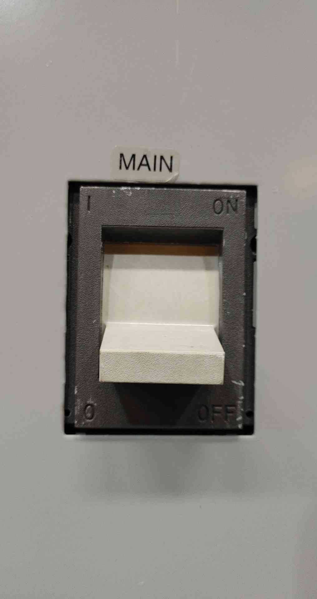 GE AEF3364BBX 400A 480Y/277V 3PH Panelboard 36x TEY 20A 1P & THED 150A Breakers