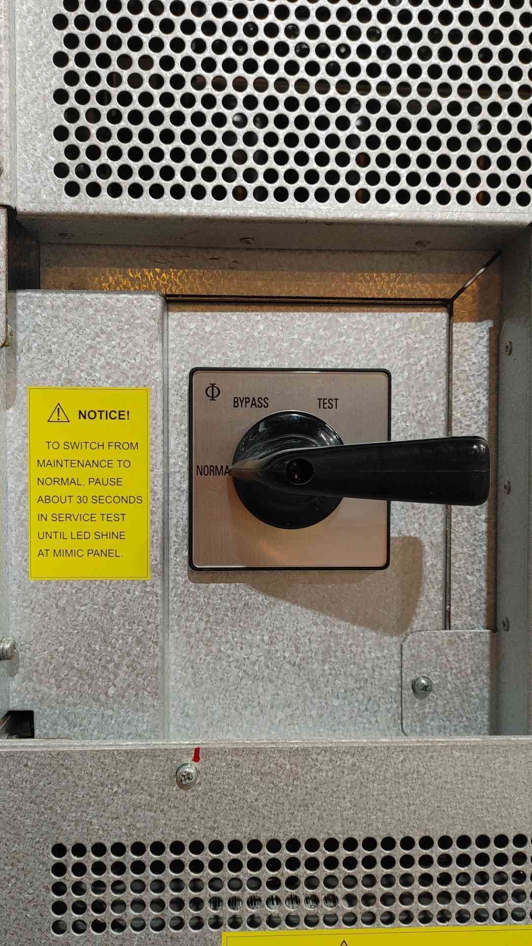 Liebert NXB 30 Uninterruptible Power System 30KVA 24 kW 3ph 208/120V & Battery Cabinet UPS12-150MR 120 Amps DC