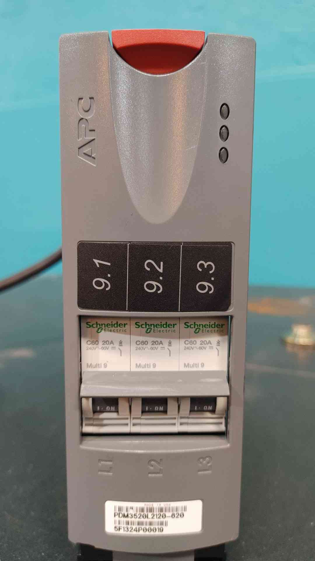 APC PDM3520L2120-620 Power Distribution Module 20A 208V 3 Phase NEMA L21-20