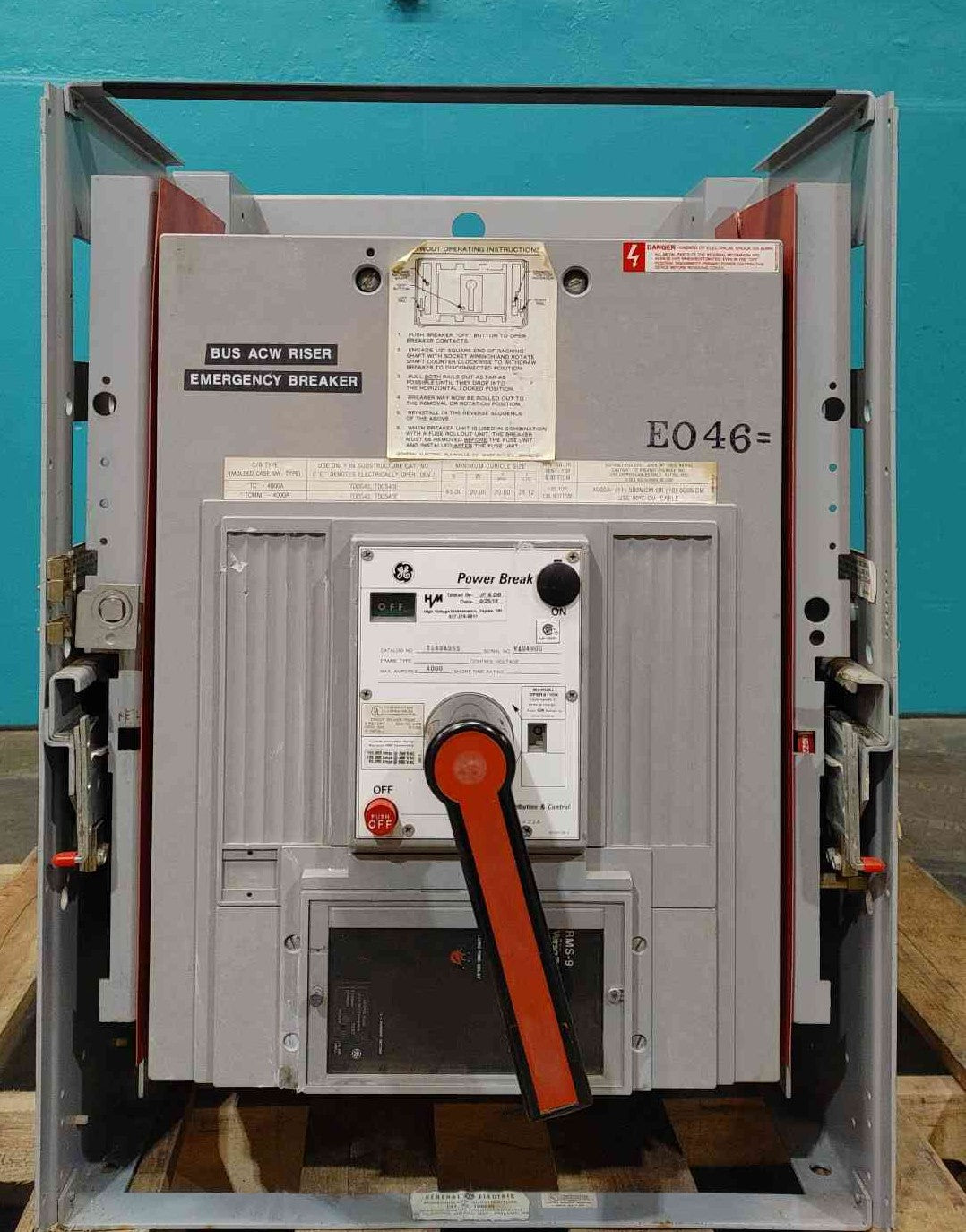 GE Power Break TC4040SS 4000A 3 Pole Drawout Circuit Breaker RMS-9 VersaTrip