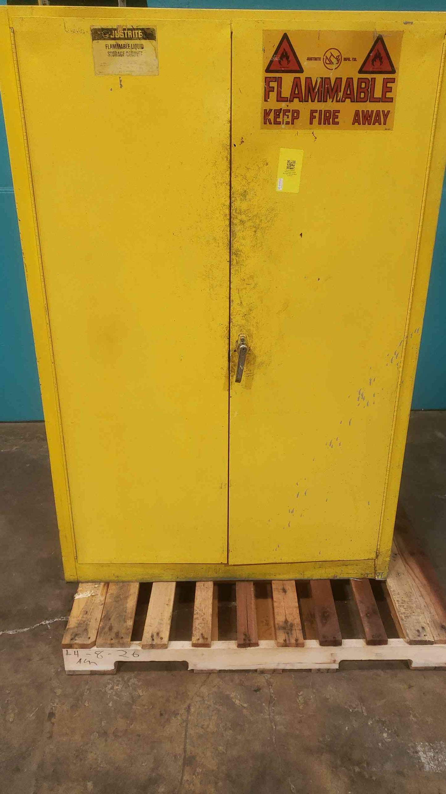 Justrite 25450 45 Gal Flammable Safety Storage Cabinet Yellow 2 Door Metal