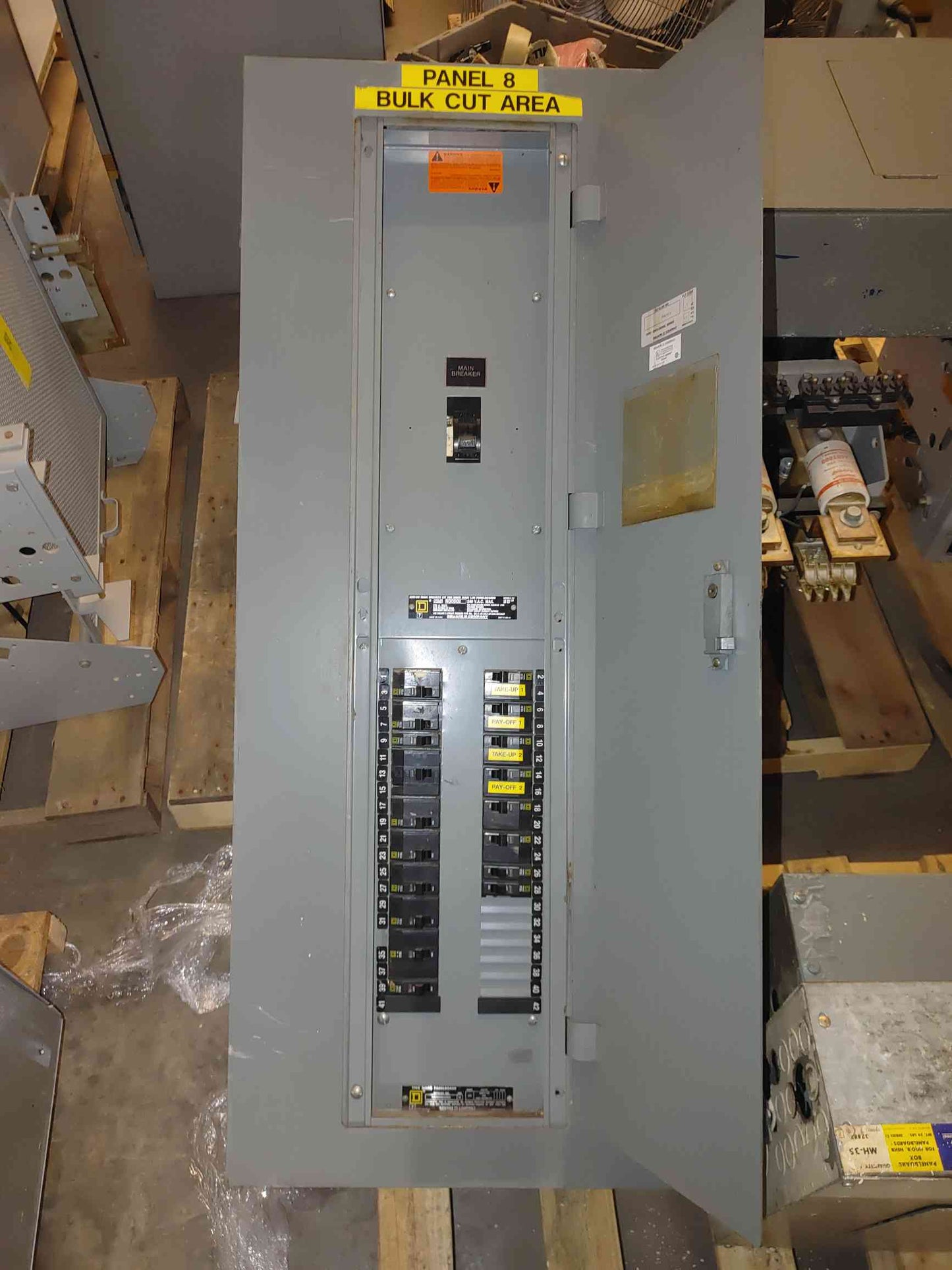 Square D QO Panelboard 225A 240V 3PH Load Center w/ QO Circuit Breakers