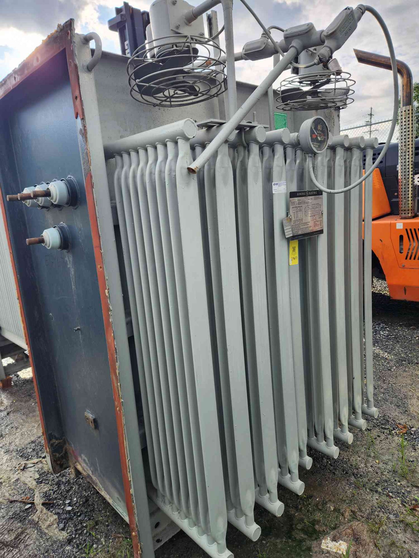 GE 1500 kVA Substation Transformer 13800V to 480Y/277V 3ph 1725 kVA Liquid