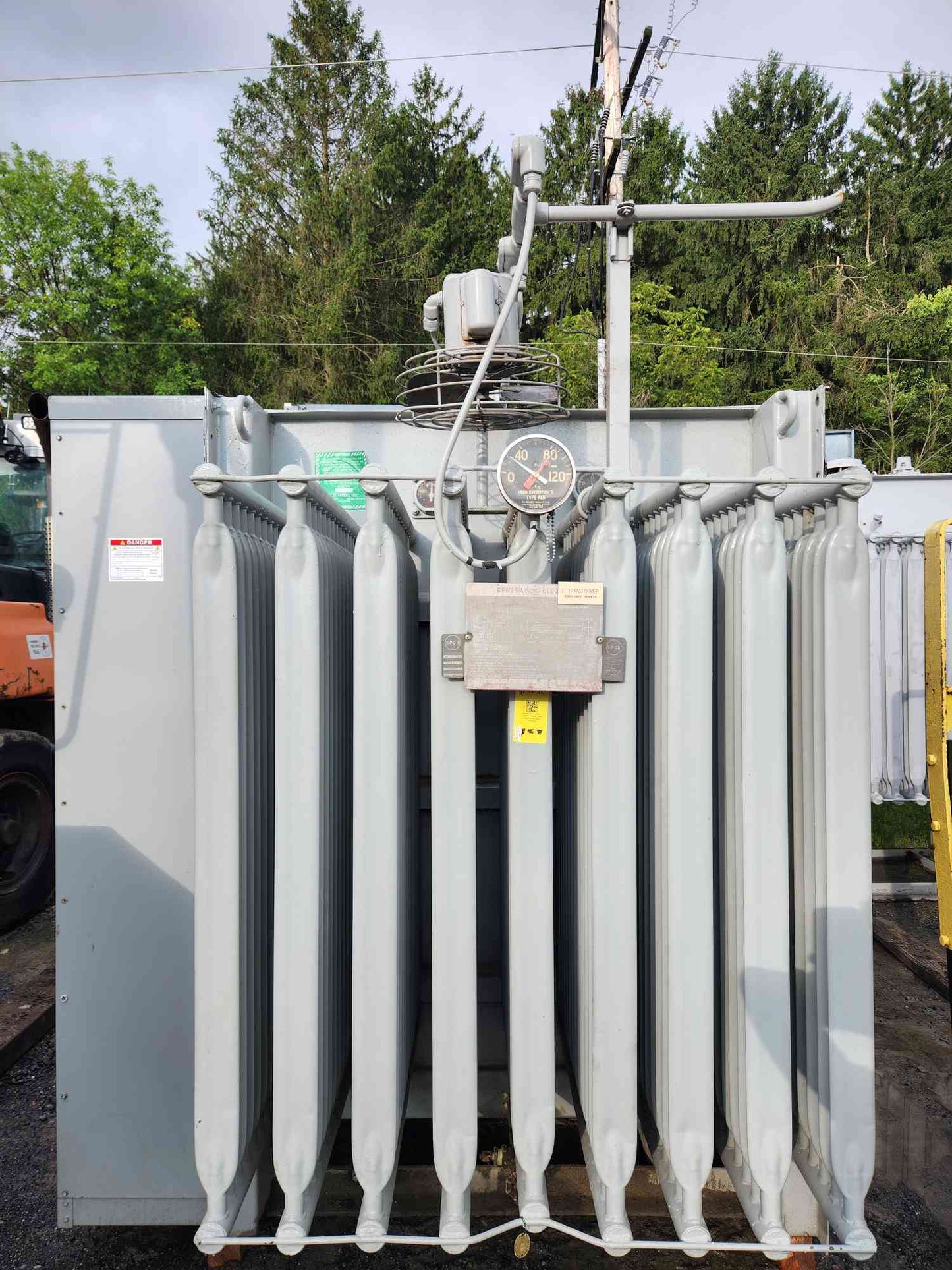 GE 1500 kVA Substation Transformer 13800V to 480Y/277V 3 Phase 1725 kVA Liquid