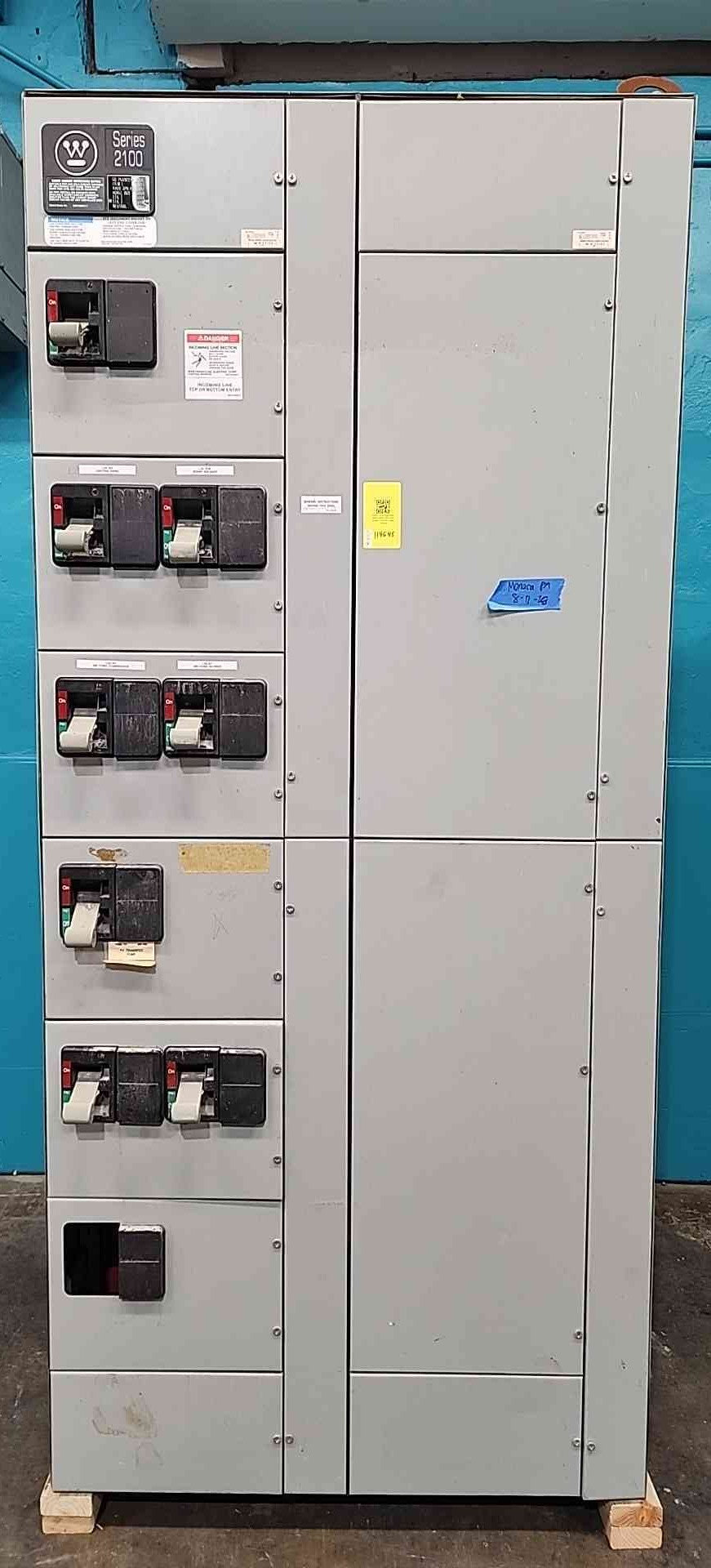 Westinghouse Series 2100 MCC 2 Structure 480V 600A Bus Motor Control Center