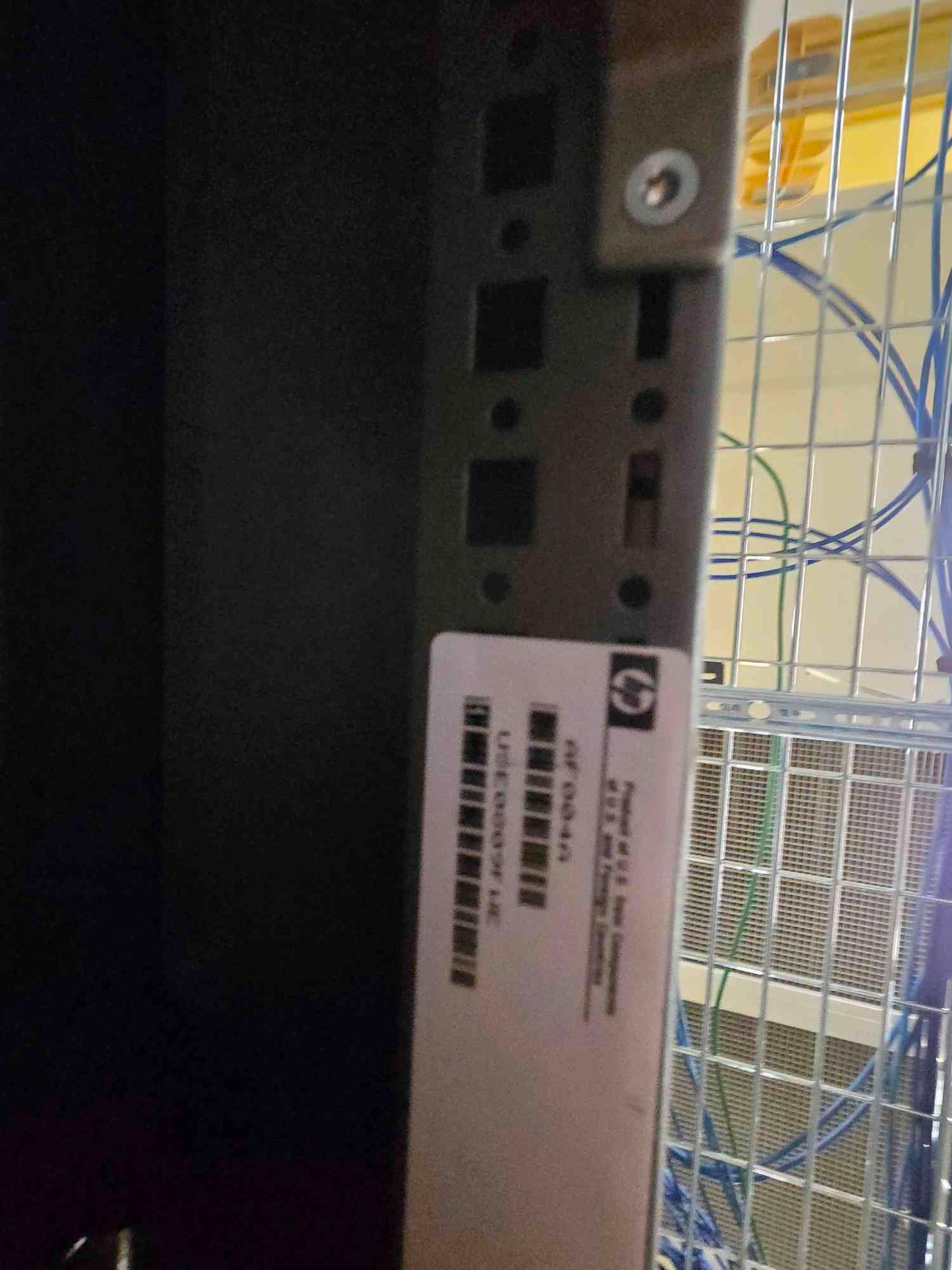 HPE 642 42U Enterprise Server Rack Cabinet AF004A Curved Mesh Door Blanking