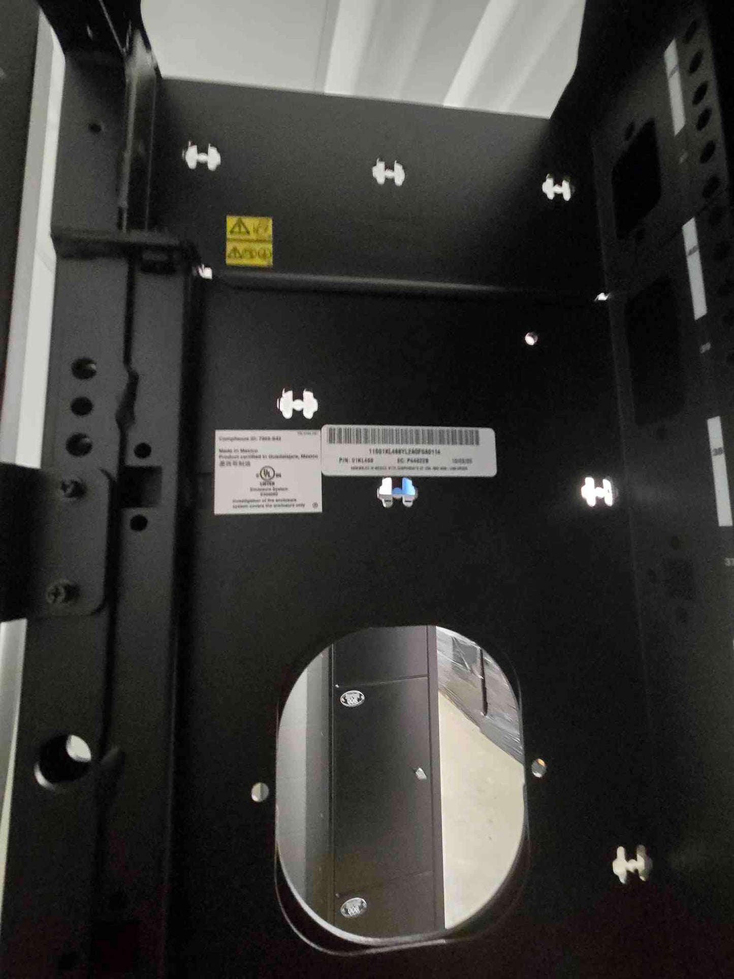 IBM z15 LinuxONE 7965-S42 42U Server Rack Enclosure Cabinet Blue Origami Door