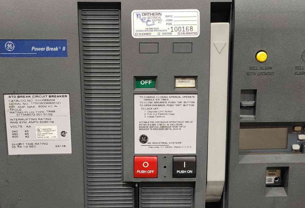 GE Power Break II SSD08B204 800A Circuit Breaker Drawout MicroVersaTrip 600V