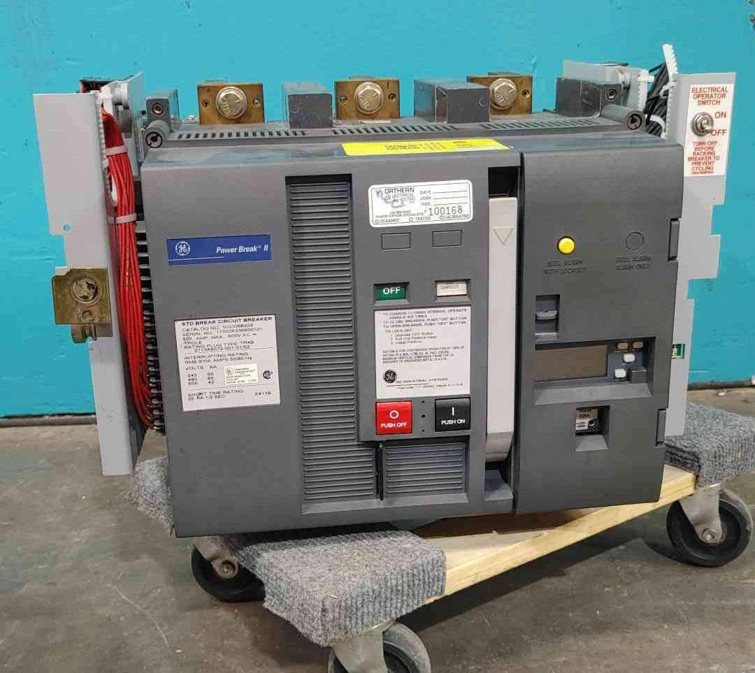 GE Power Break II SSD08B204 800A Circuit Breaker Drawout MicroVersaTrip 600V