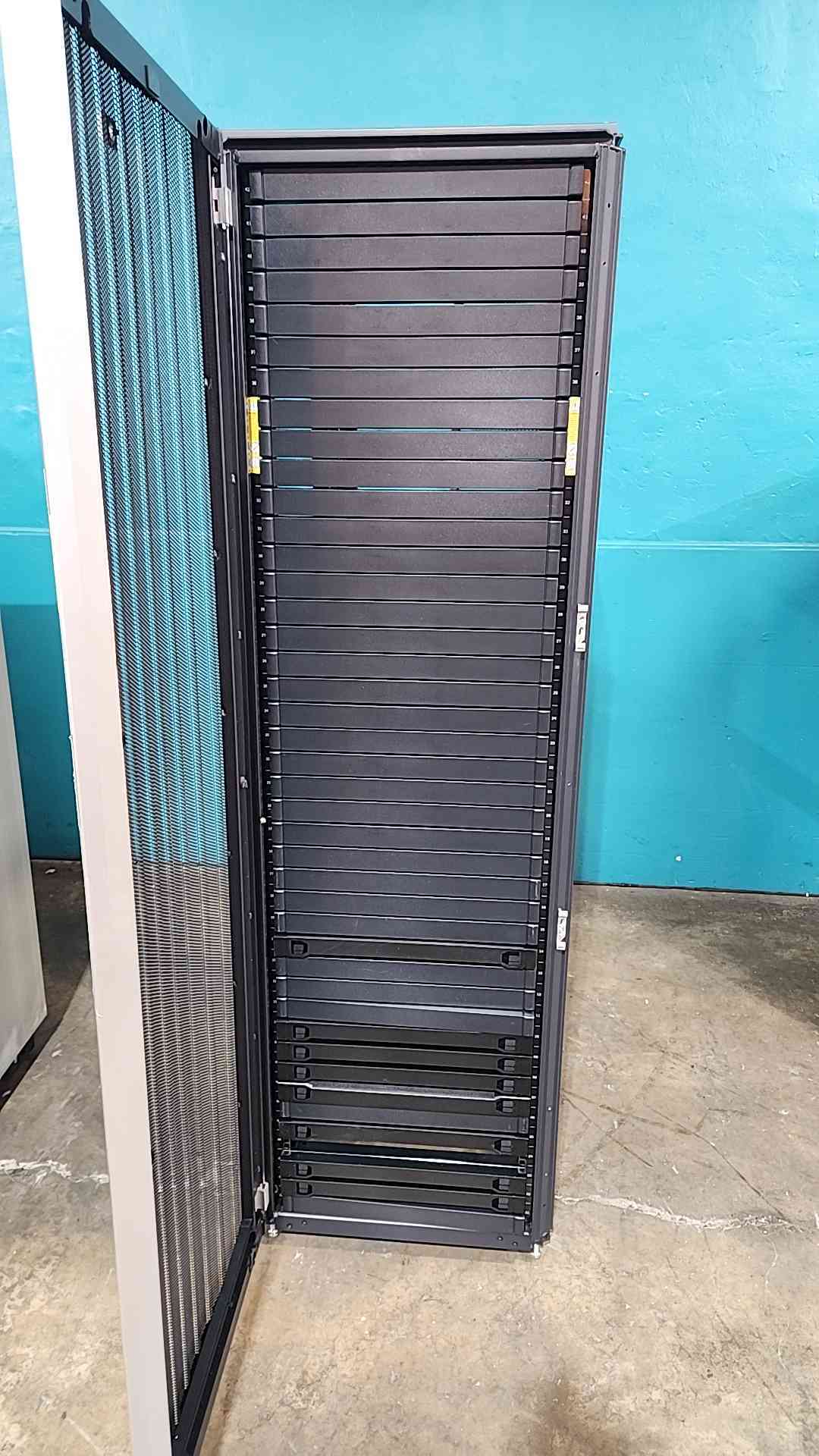 HP Non-Enclosed Server Rack ASSY, RACK 10642, G2 1200MM (SKU: 115281)