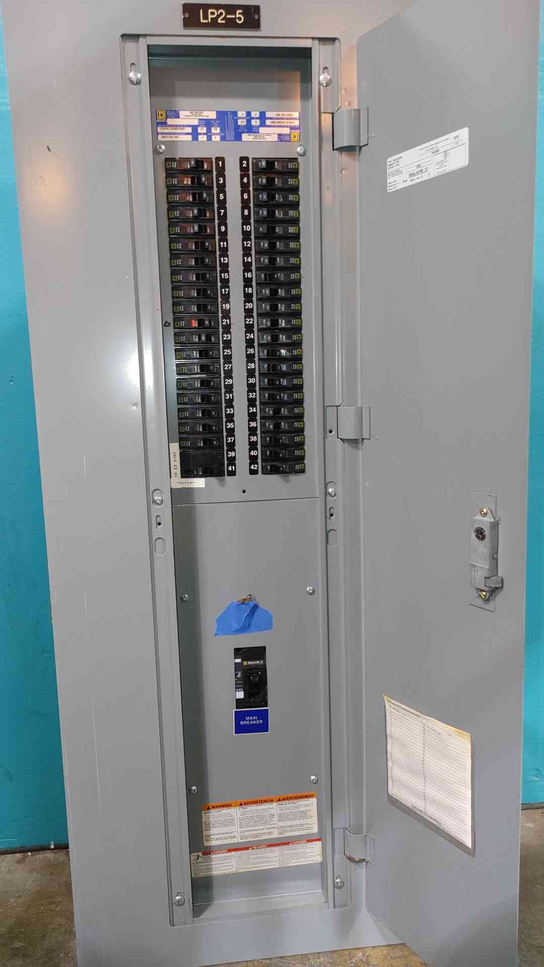 Square D NQOD 42 Space Panelboard 150A Main Breaker 208Y 120V 40x QO120 1x QO215