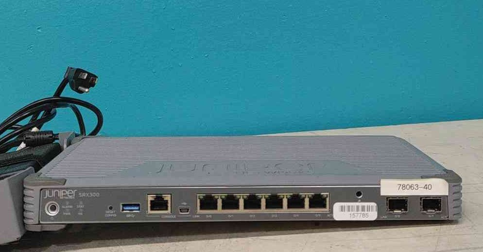 Juniper SRX300 Services Gateway Firewall Router 8-Port Gigabit SRX300-SYS-JB
