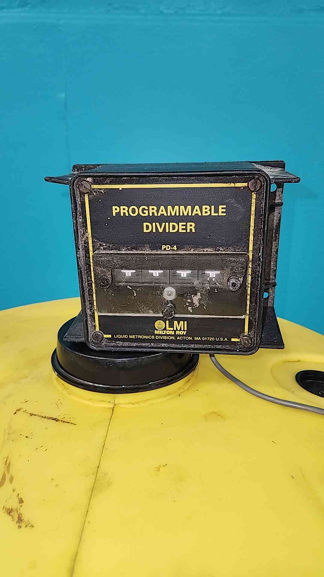 LMI Milton Roy 35 Gal Chemical Feed Tank AA771-352SI Dosing Pump 140 PSI 0.42GPH