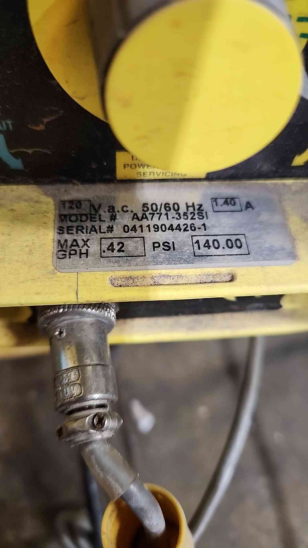 LMI Milton Roy 35 Gal Chemical Feed Tank AA771-352SI Dosing Pump 140 PSI 0.42GPH