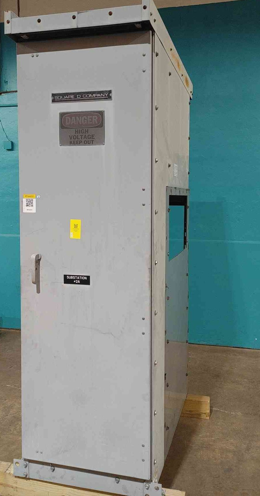 Square D HVL HVL-CC 5kV 15kV 600A Medium Voltage Interrupter Switchgear Cabinet