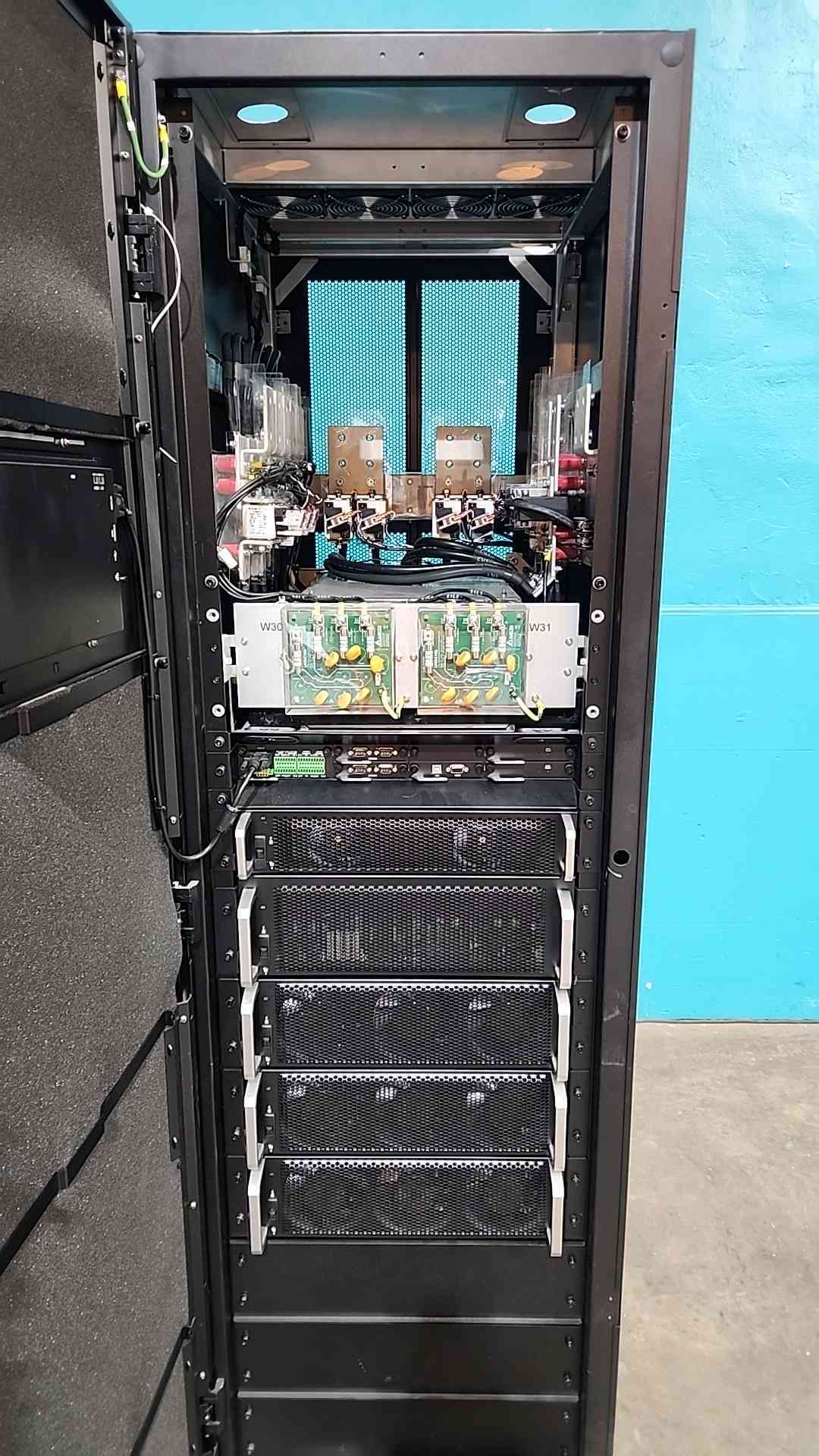 Delta DPH-150K-HV 150kVA 150kW 480V 3PH High Density Modular UPS Cabinet Power