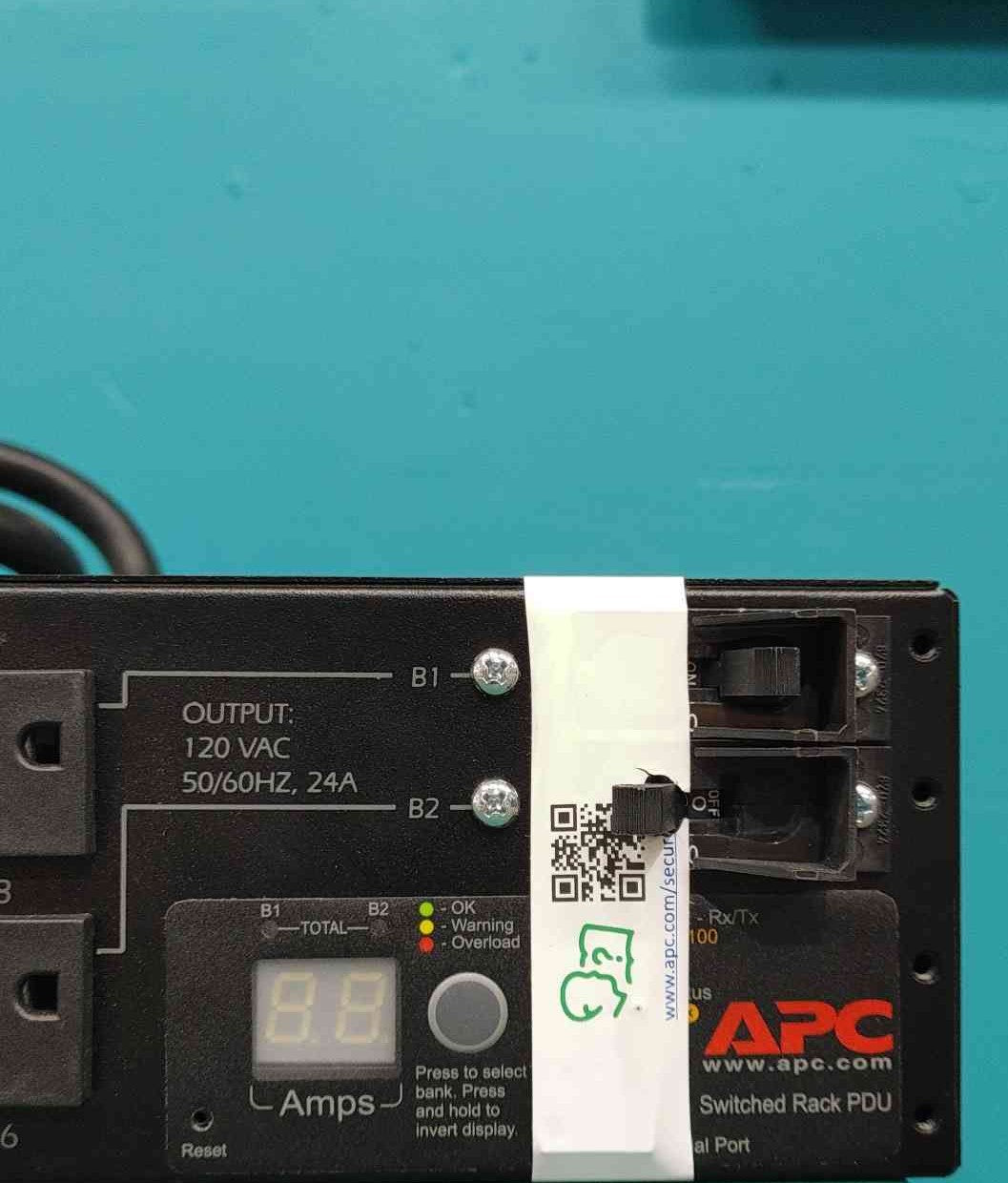APC AP7902 Switched Rack PDU 2U 120V 30A 16-Outlet NEMA 5-20R L5-30P AP7902B